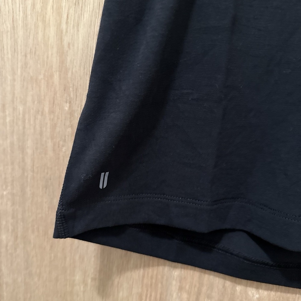 NOBULL Men's Workout Tee Slim Fit Black Size Medium Chest Logo NEW Athletic Soft - Picture 2 of 8